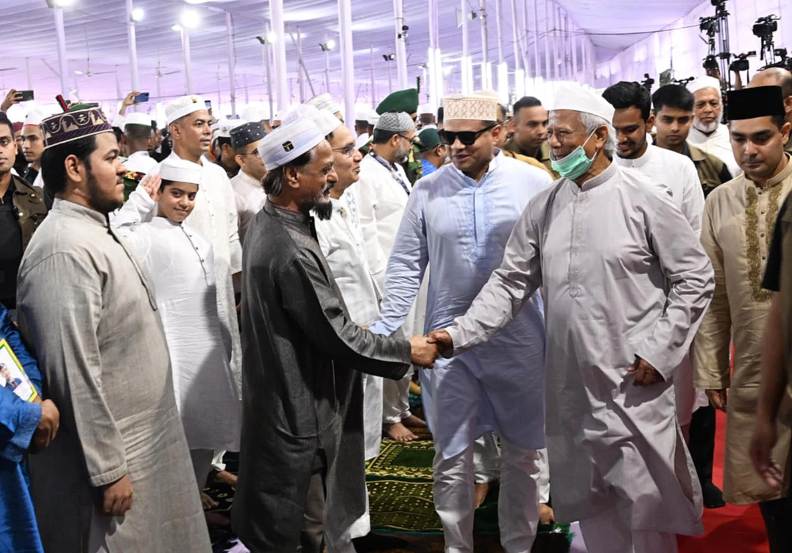 স্যার পাঁচ বছর, স্যার পাঁচ বছর’